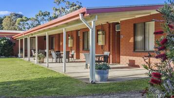 3 bedrooms, cots/infant beds, bed sheets