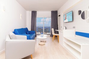 Una televisión de pantalla plana