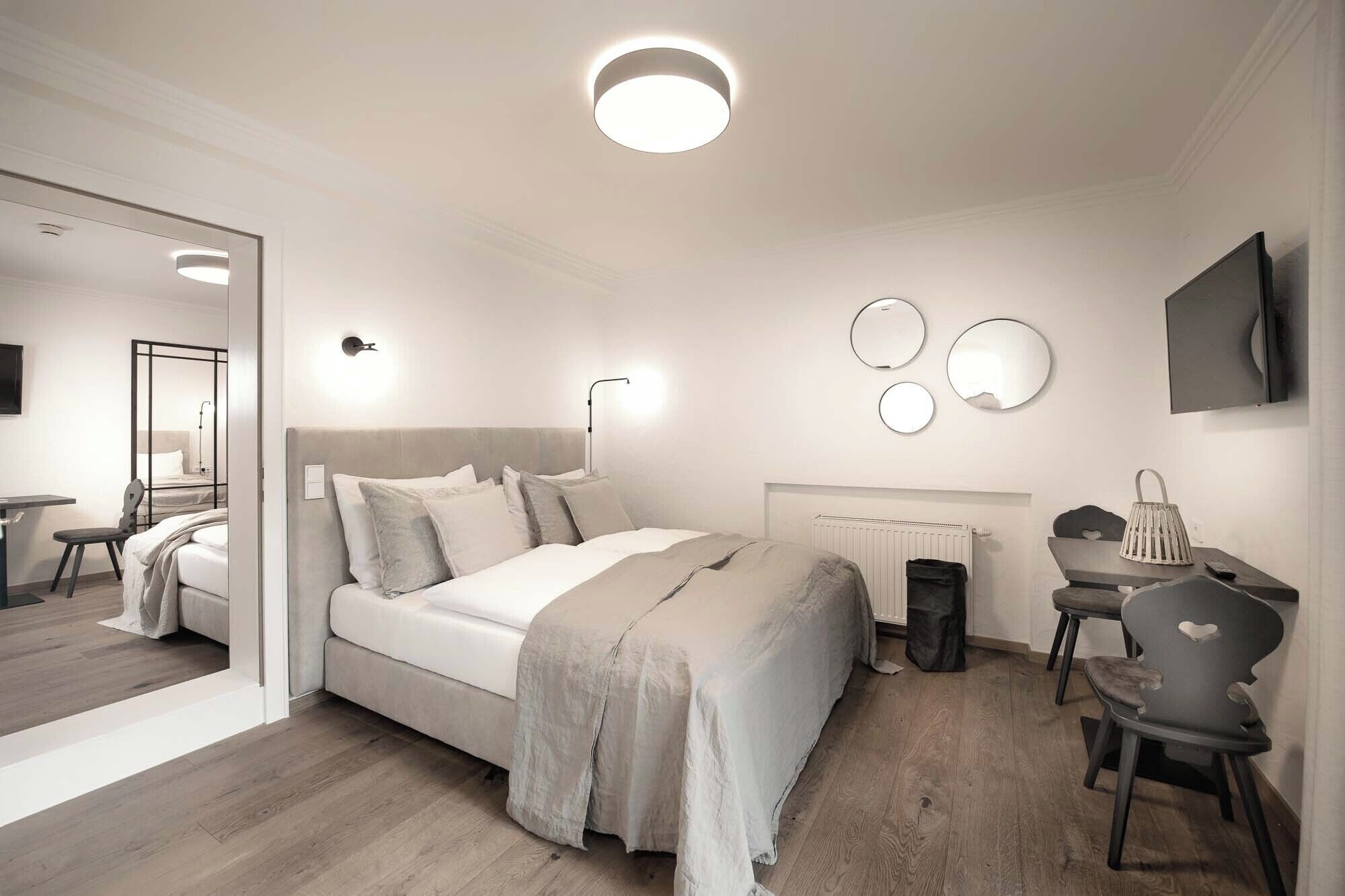 Family Room, Balcony (Huebscha Hansi) | Premium bedding, down comforters, in-room safe, individually decorated