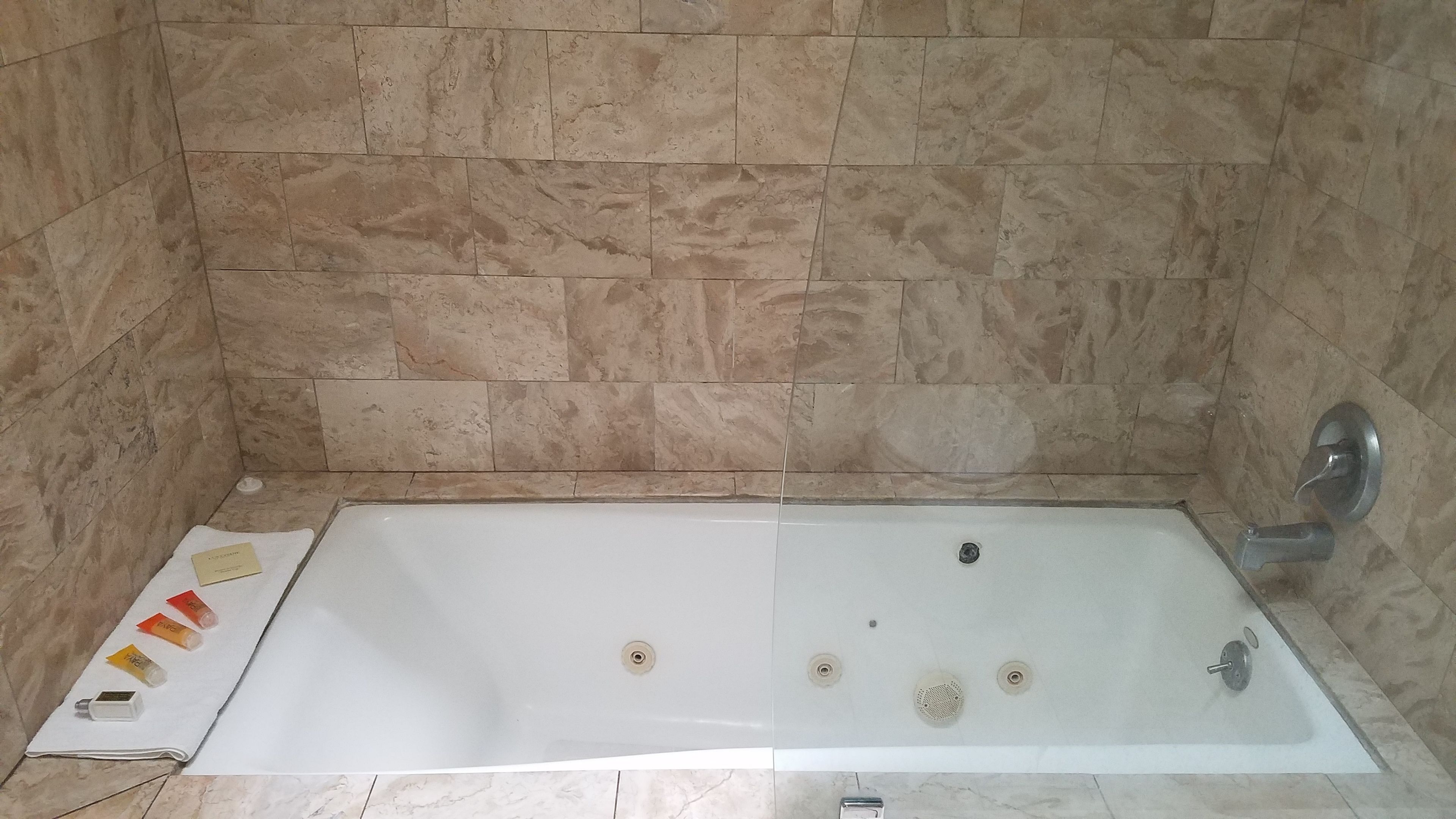 Jet tub