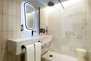 Free toiletries, hair dryer, towels, soap - Grand Palladium White Island Resort & Spa - All Inclusive (Sant Josep de sa Talaia)