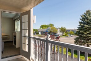 Suite de lujo, 1 habitación, cocineta | Balcón