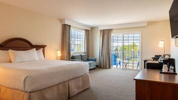 Luxury Room, 1 King Bed, Balcony | Individually decorated, individually furnished, iron/ironing board