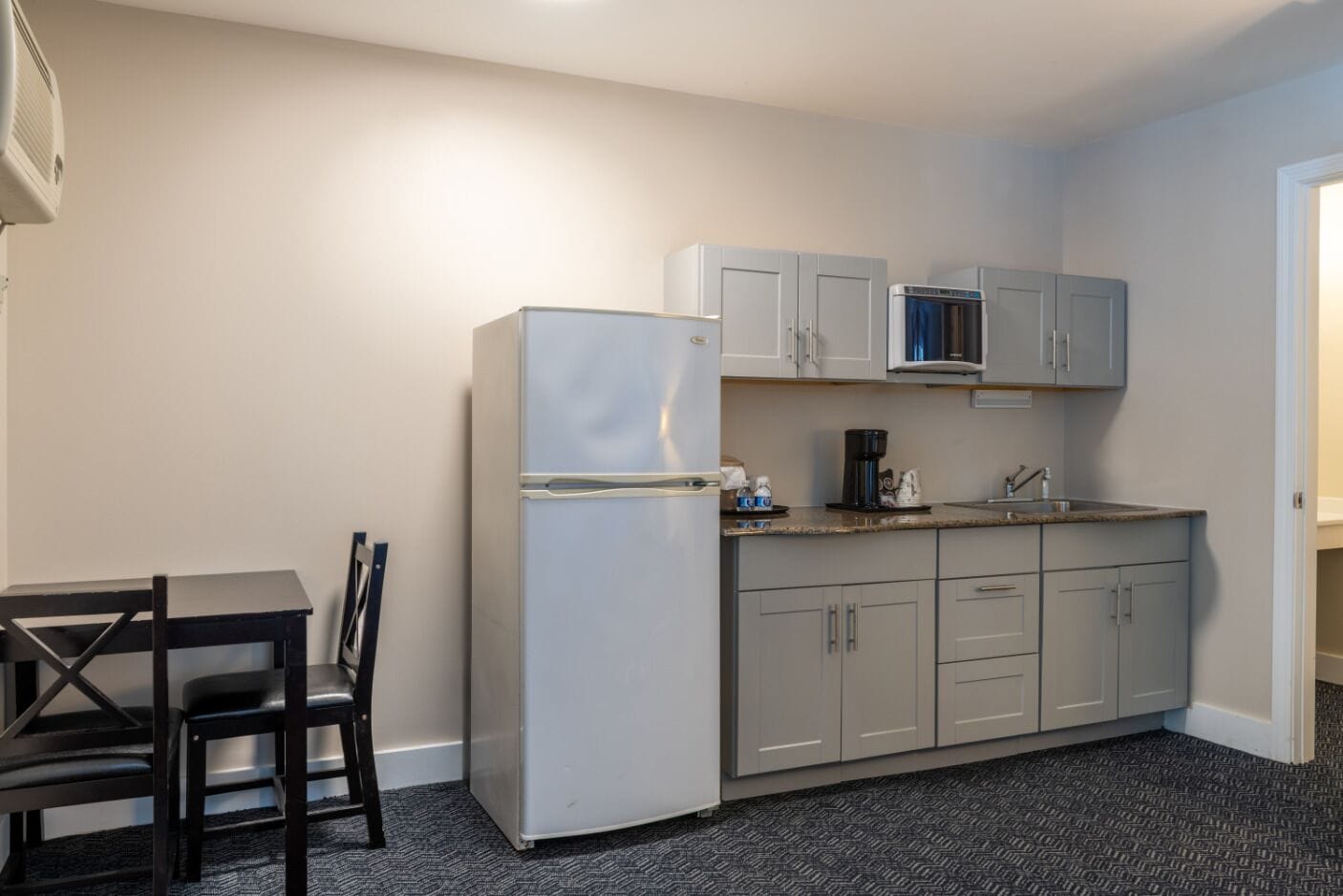suite, 1 bedroom | private kitchenette | fridge