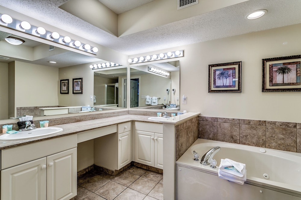 Island Vista Resort by null