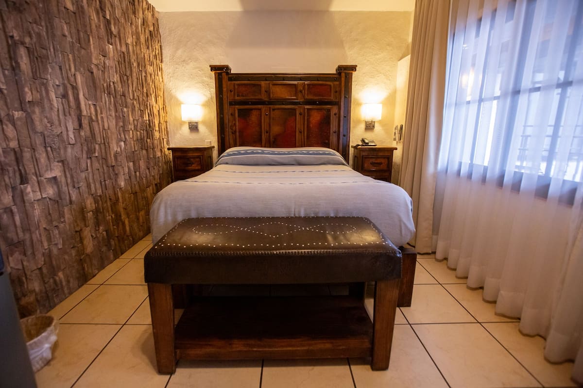 Deluxe Double Room, Private Bathroom (Cielito Lindo)