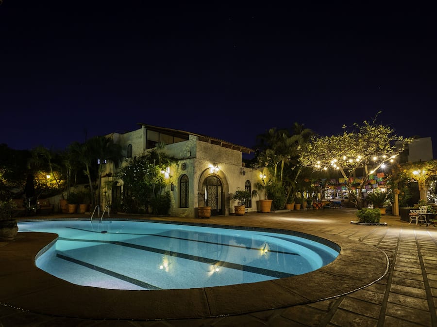 Outdoor pool, sun loungers