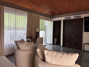 Honeymoon tweepersoonskamer, privébadkamer, uitzicht op de stad (Celeste by El Dorado) | Lounge