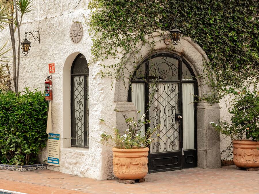 Suite familiare, 2 camere da letto, idromassaggio, vista piscina (2-Bedroom Poolside Loft ) | Hall