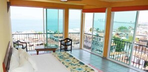 Suite, 1 très grand lit, vue baie