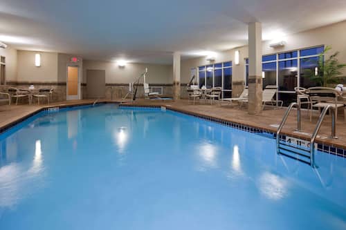 Piscine intérieure