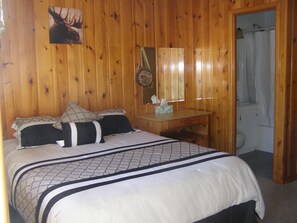Single Room, 1 Queen Bed
