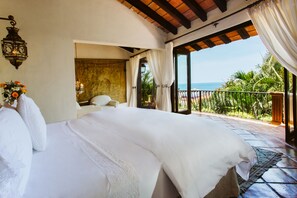 Signature Suite Angel's View, 1 King Bed, Terrace, Ocean View