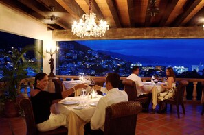 Free daily continental breakfast  - Hacienda San Angel (Puerto Vallarta)