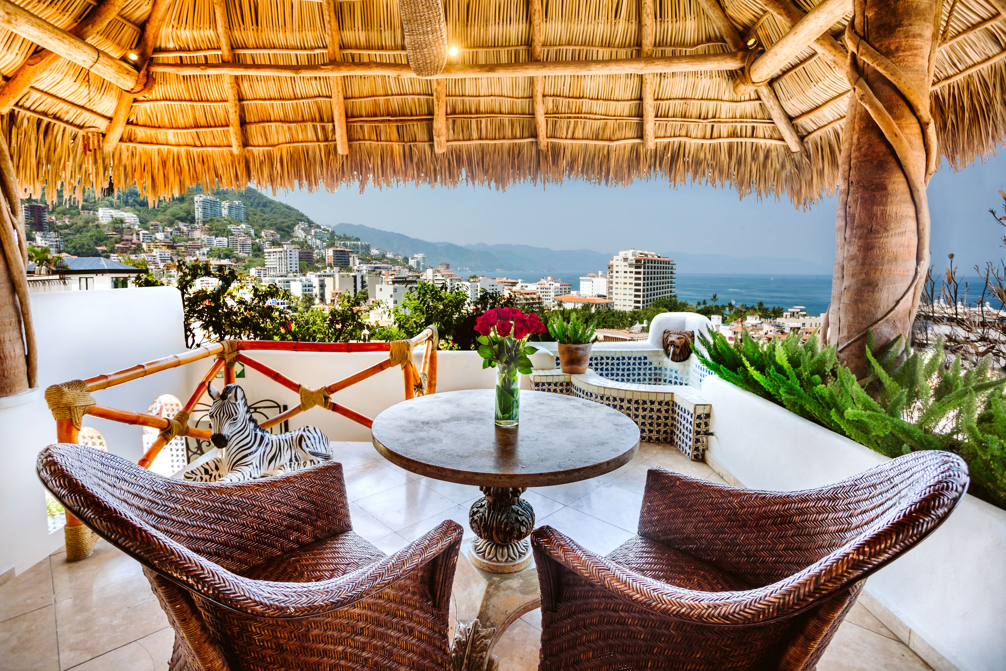 Royal Suite Celestial, 1 Queen Bed, Terrace, Bay View | Terraza o patio