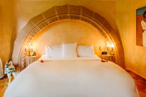 Junior Suite, 1 King Bed, Balcony, Partial Ocean View | Premium bedding, in-room safe, individually decorated - Hacienda San Angel (Puerto Vallarta)