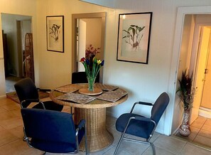 Family Double Room Single Use, 2 Bedrooms | In-room dining - Island Paradise Inn (Pahoa)