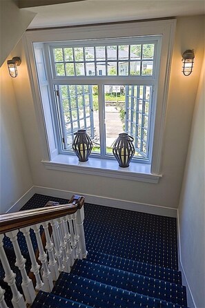 Staircase - Jailhouse Inn (Newport)
