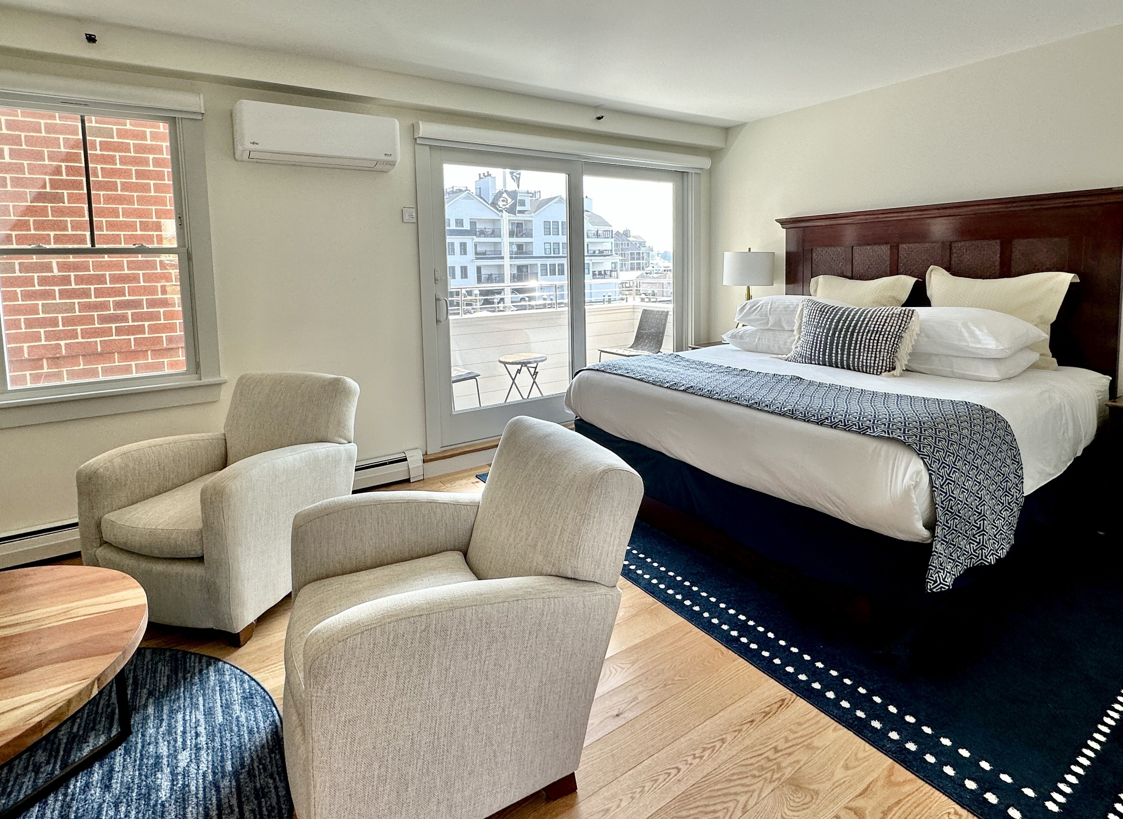 waterfront suite | 1 bedroom, hypo-allergenic bedding, laptop workspace, iron/ironing board