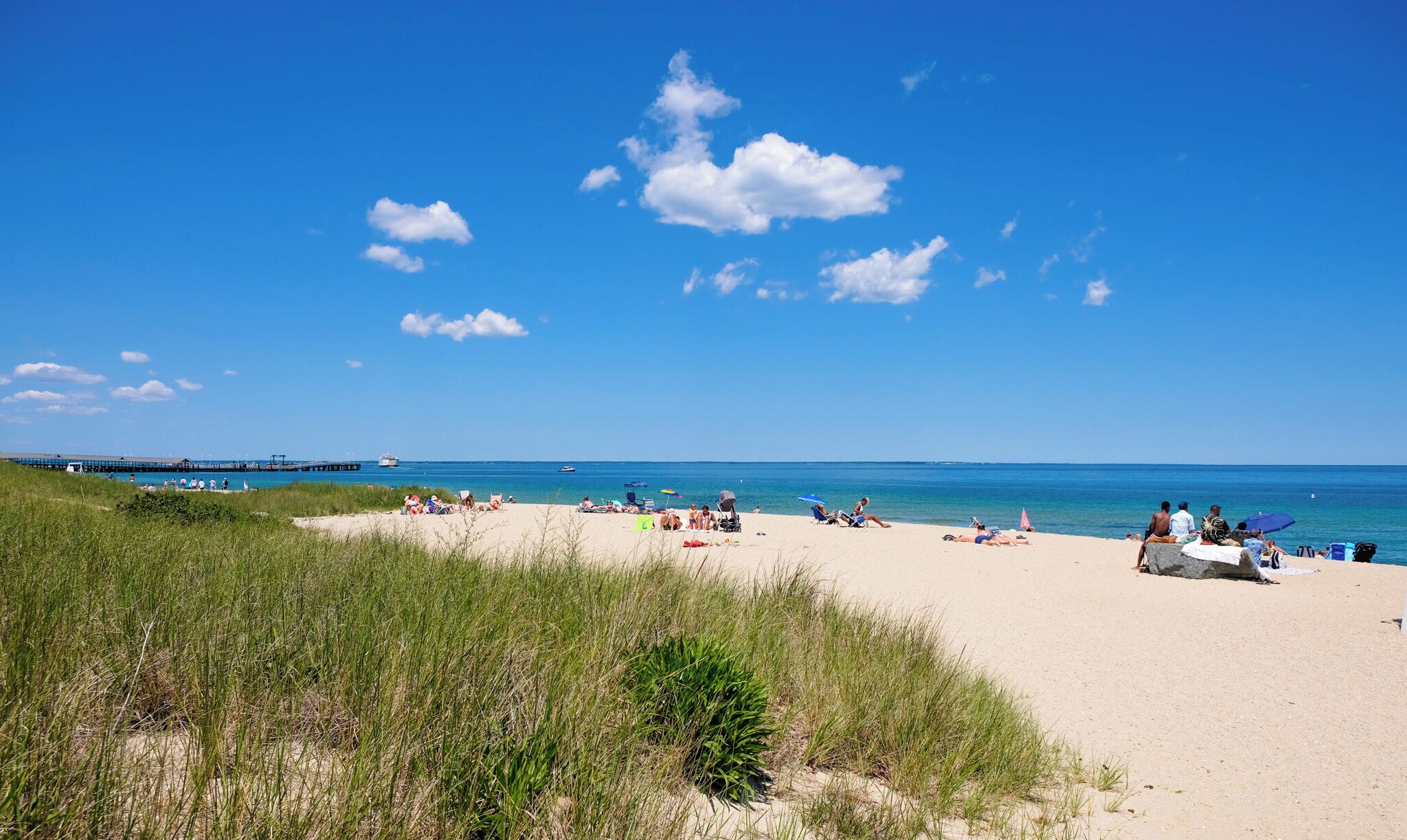 beach nearby, beach towels