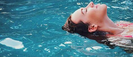 Seasonal outdoor pool