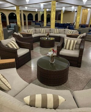 Lobby lounge - Cortsland Hotel (St. John's)
