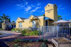 Exterior - Coronado INN (Coronado)