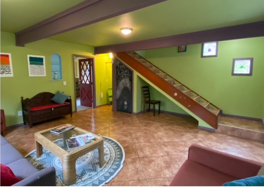 獨棟房屋, 1 間臥室, 花園 (J-Low) | 起居區 | 36-吋電視，提供有線頻道