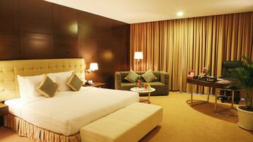 Frigobar, cofres nos quartos, individualmente decorados