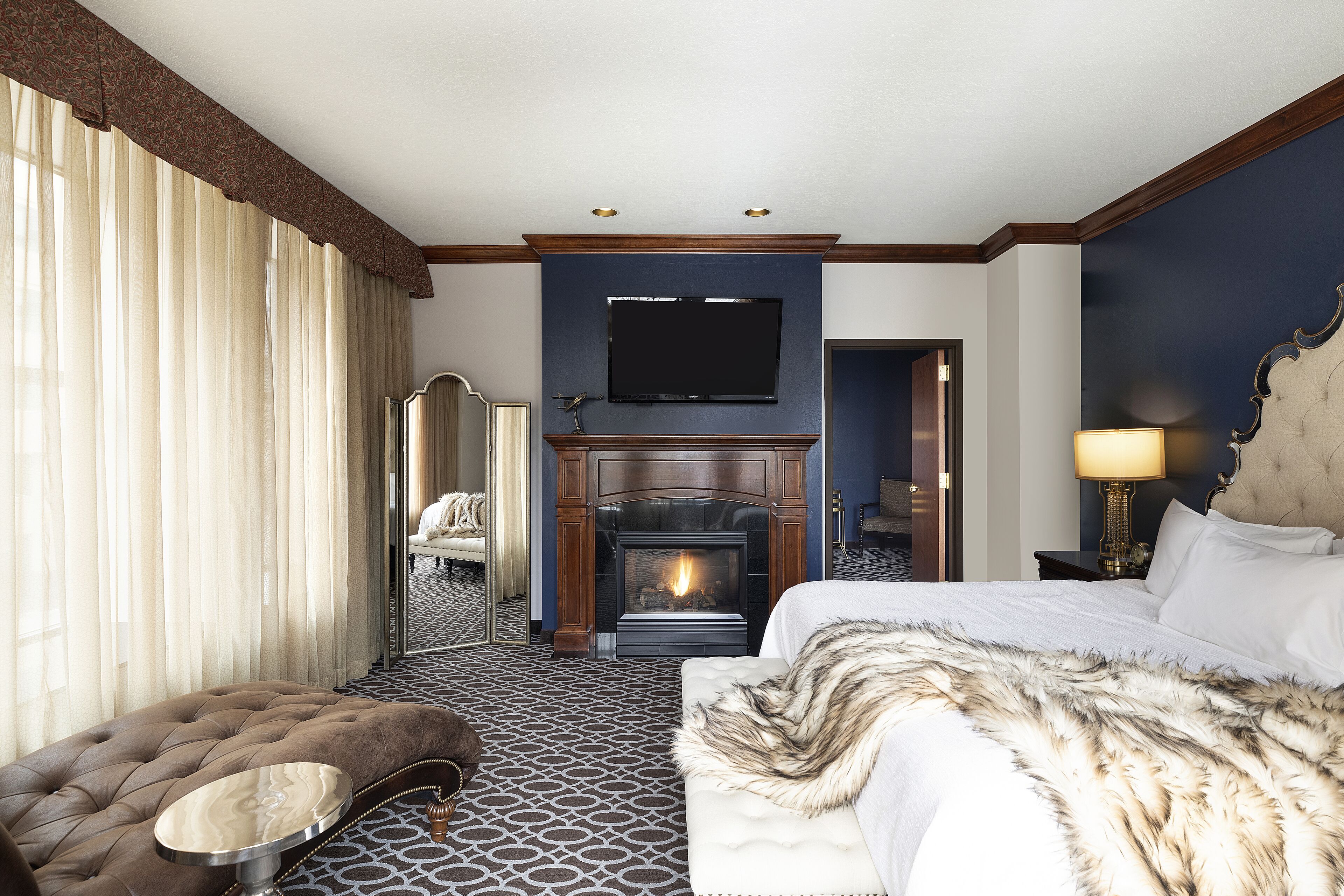 minibar, in-room safe, desk, blackout curtains