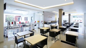 Restaurant - Amaris Hotel Cilegon (Cilegon)