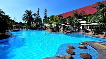 Outdoor pool, pool umbrellas, pool loungers