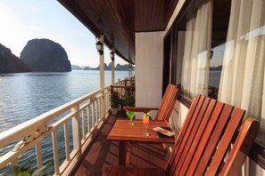 Balcony - Garden Bay Luxury Cruise (Ha Long)
