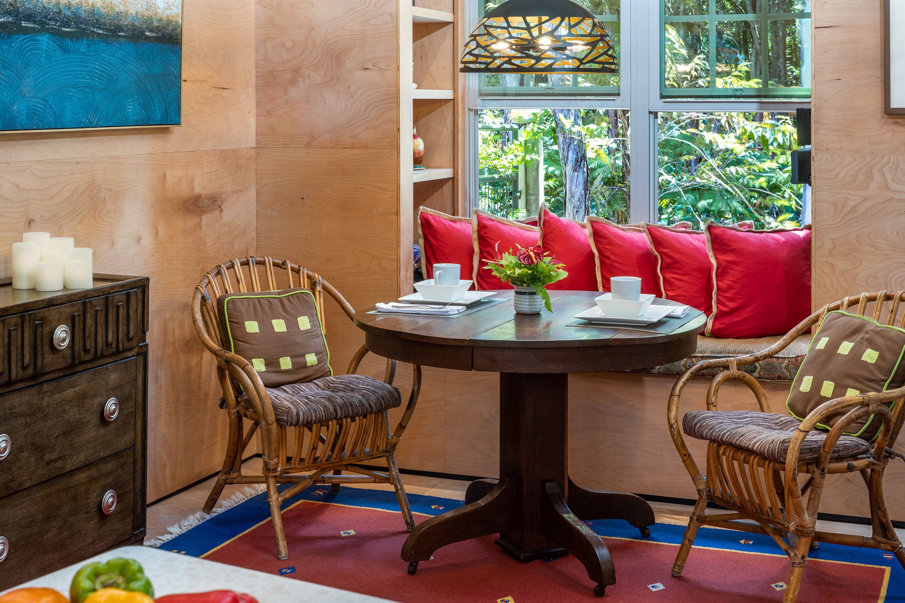 premium bungalow with private lanai (pele) | living area