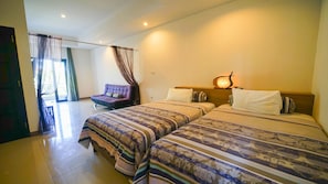 Deluxe Room | In-room safe, desk - Alit Beach Resort and Villas (Denpasar)