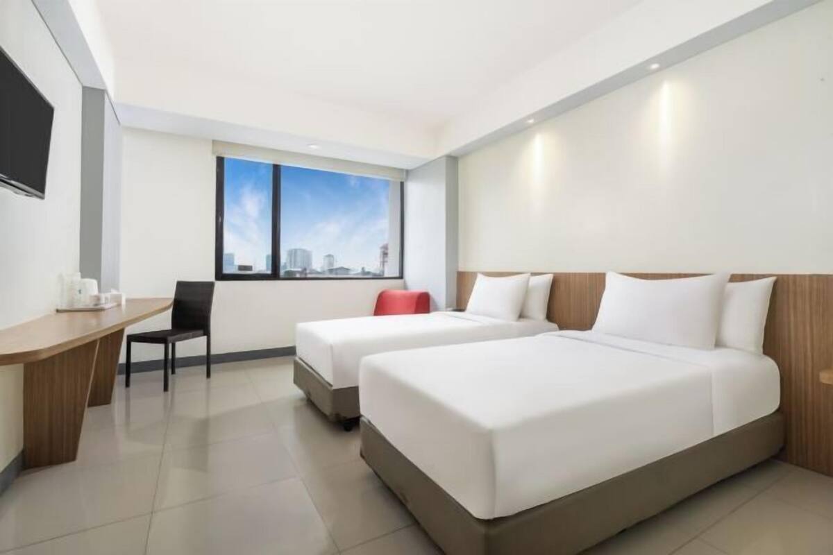 In-room safe, desk, soundproofing, iron/ironing board (on request)