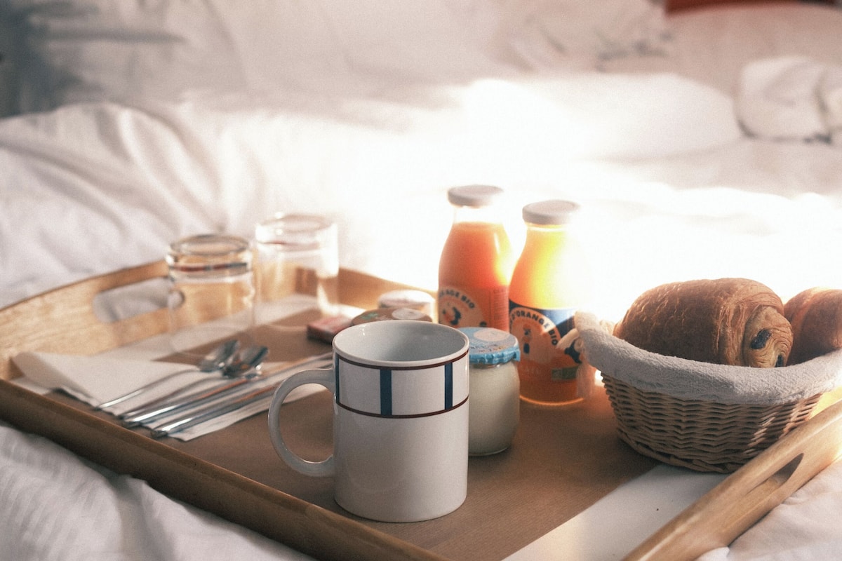 daily cooked-to-order breakfast (eur 12.9 per person)