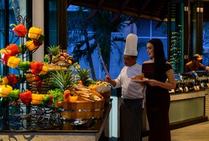 Tägliches Frühstücksbuffet (600 THB pro Person)