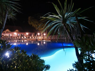 Camping Officiel Siblu Les Pierres Couchées