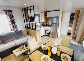 Mobile Home (Excellence with 2 bedrooms) | Living area