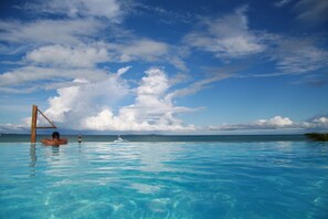 7 outdoor pools, pool umbrellas, pool loungers - Villa do Paraiso (Vilanculos)