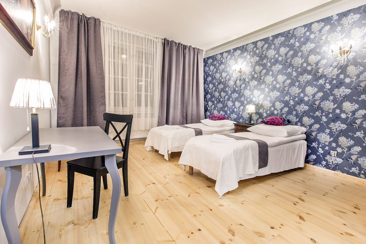 Comfort Twin Room, 1 Bedroom | Desk, free WiFi, bed sheets