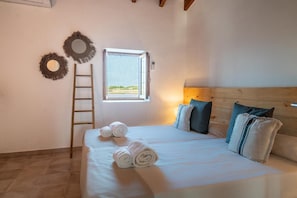 1 Schlafzimmer, Schreibtisch, laptopgeeigneter Arbeitsplatz