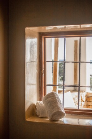 1 dormitorio, escritorio, espacio para trabajar con un portátil