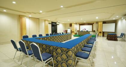 Hotel GRAND ROSELA Yogyakarta
