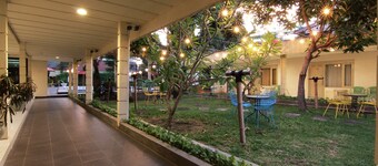 Hotel GRAND ROSELA Yogyakarta