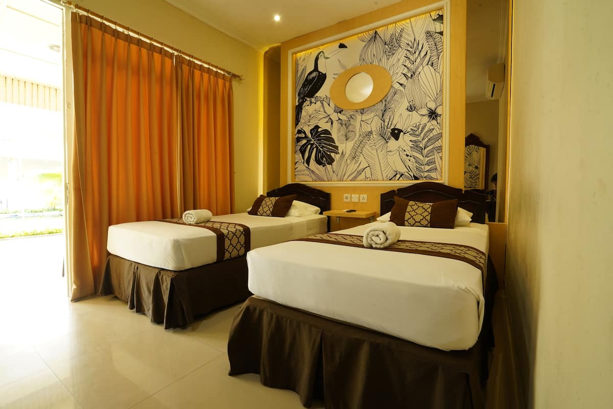 Standard Room | Premium bedding, in-room safe, desk, soundproofing