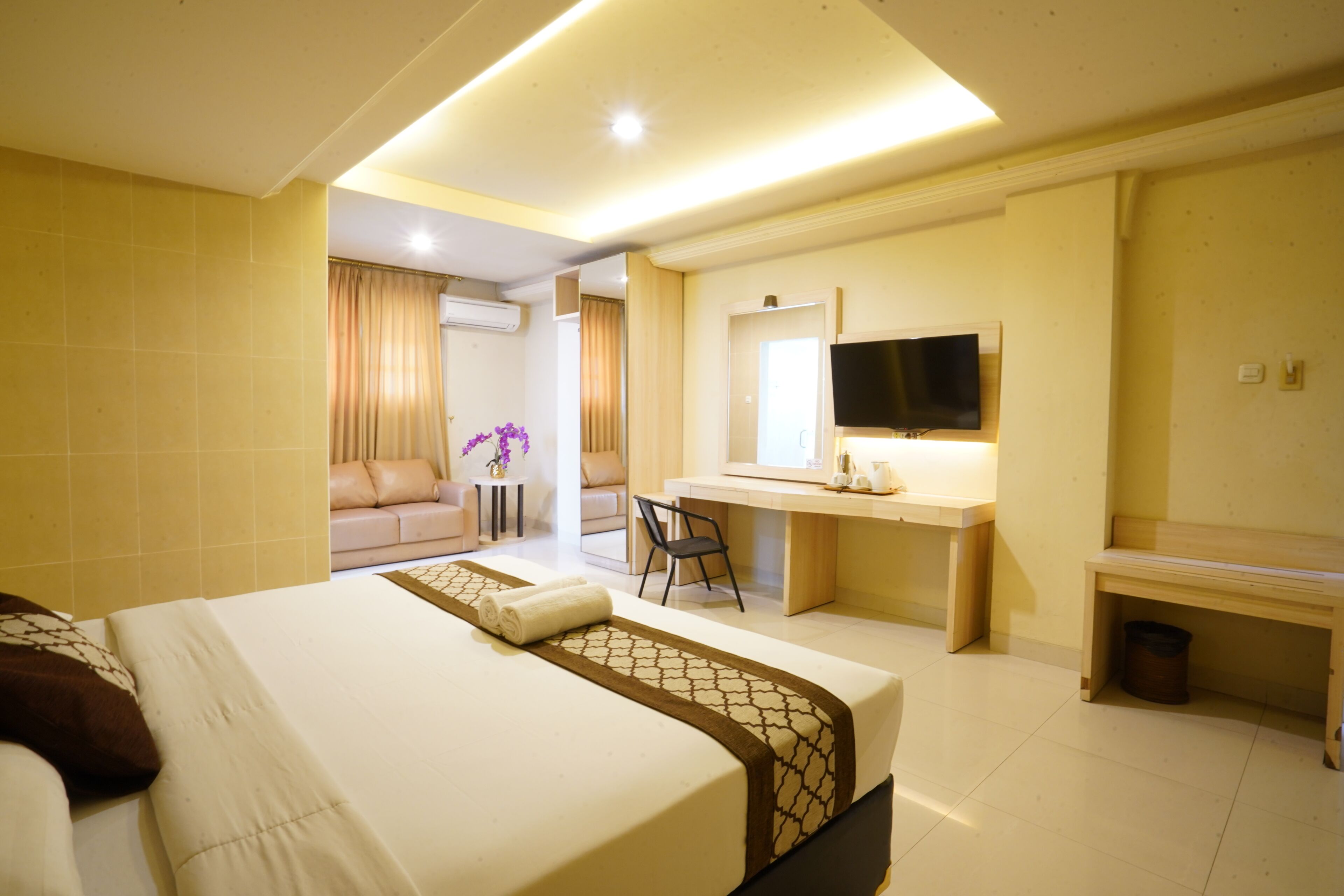 Deluxe Room | Roupas de cama premium, cofres nos quartos, escrivaninha