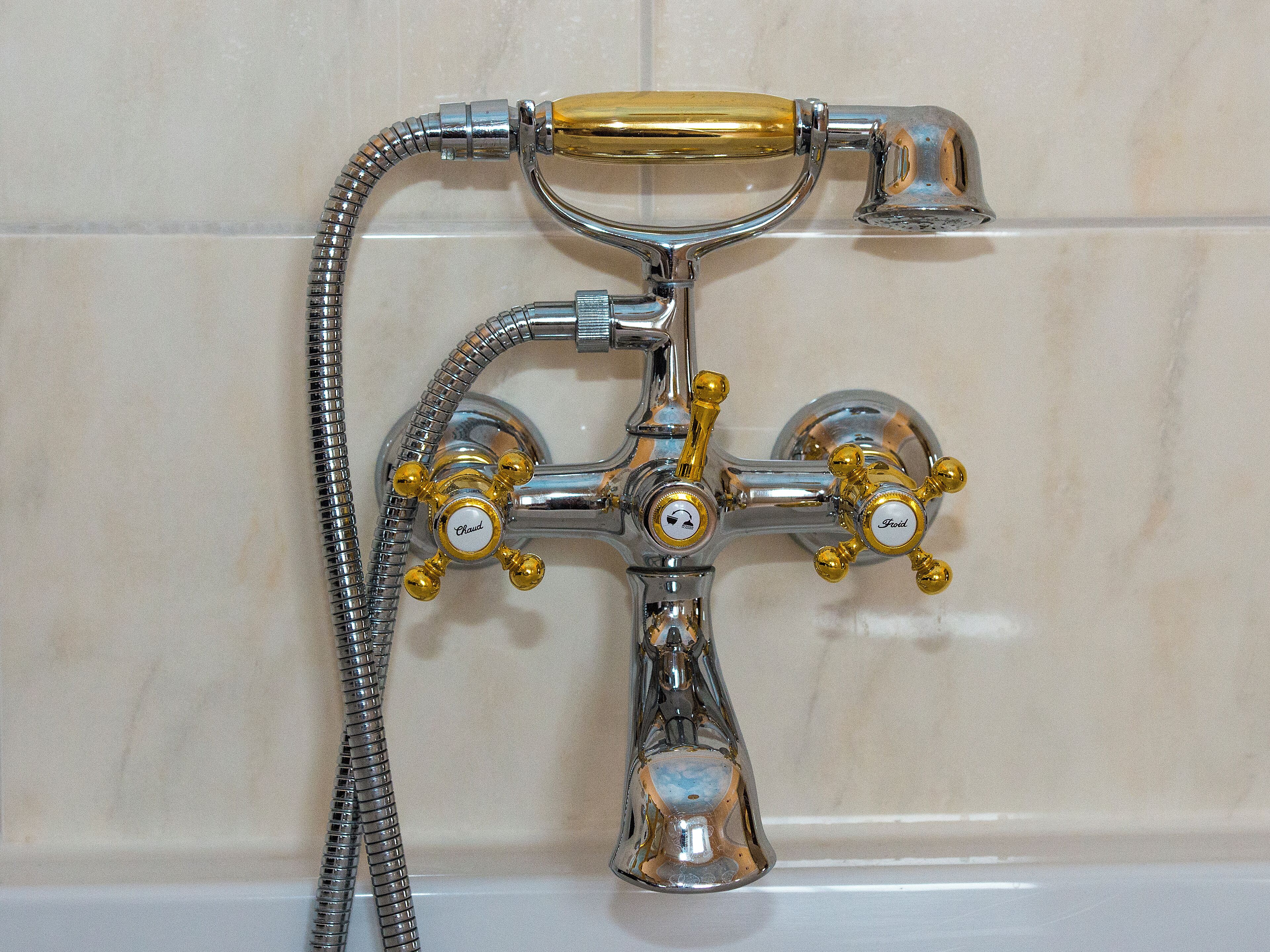 grand suite | bathroom | free toiletries, hair dryer, bathrobes, slippers