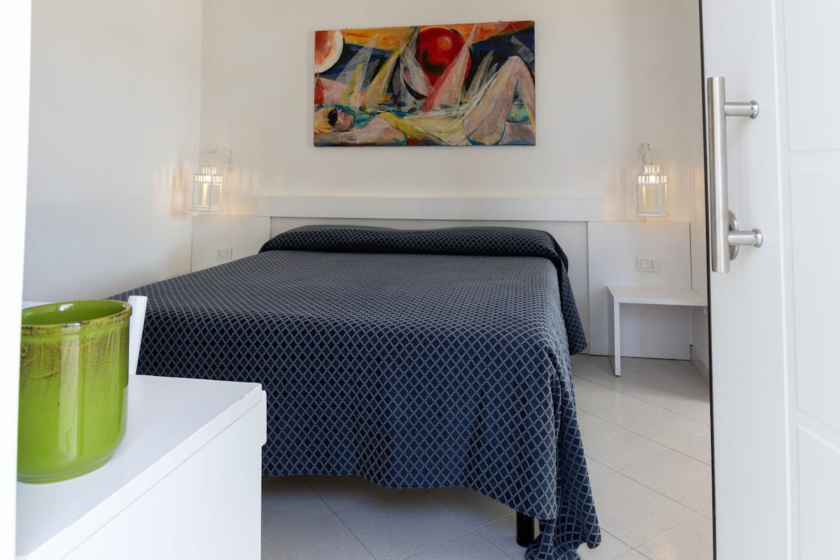 Deluxe Double or Twin Room | Desk, laptop workspace